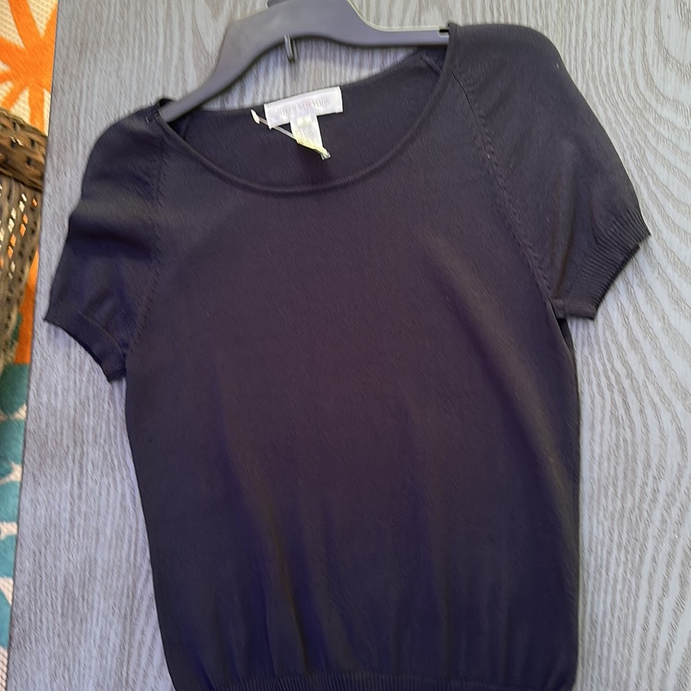 Jones New York Top- Like new